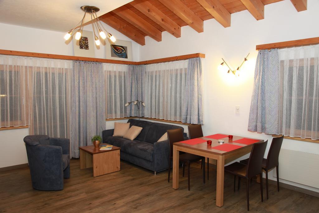 Apartment Madlaina Samnaun Rum bild